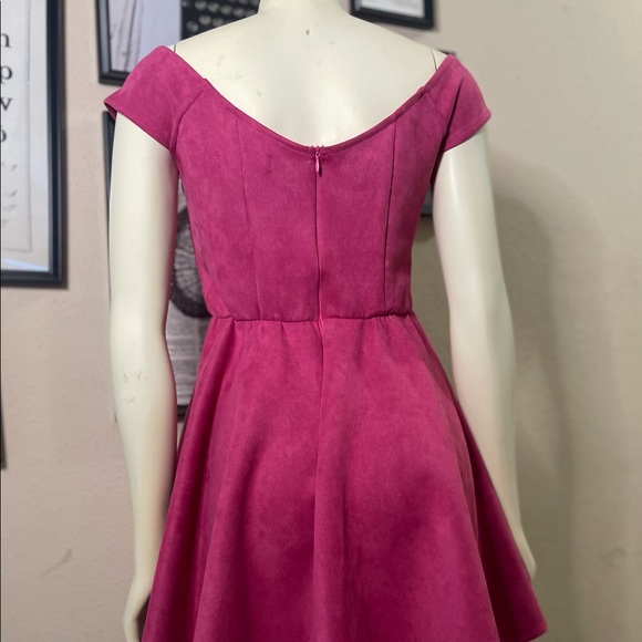 Velvet Dress- Pink - Picture 5 of 5
